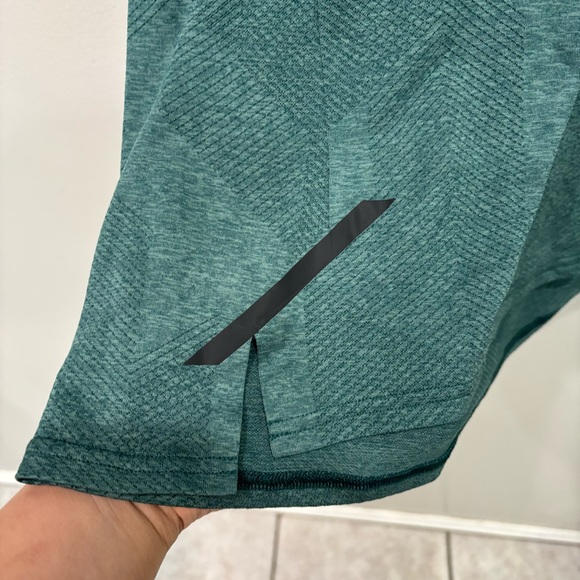 Gymshark Long Sleeve Woodland Green Shirt Men’s Size XL - Picture 7 of 12